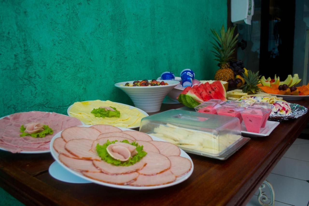 Casa de hóspedes Do Centro Oeste 3*